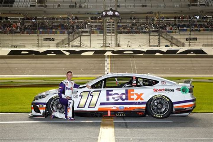 How do they pee in the Daytona 500?