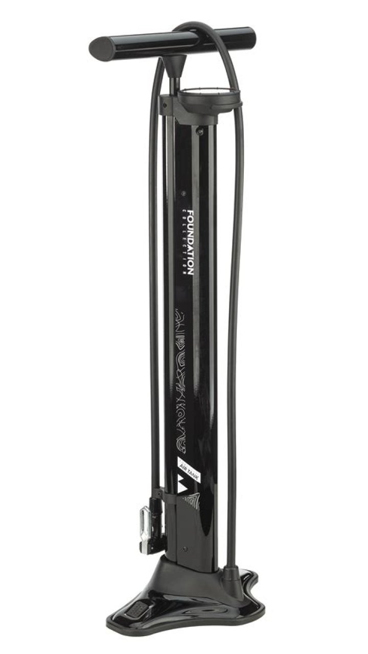 Quick Answer: Who Makes The Best Floor Pump For Bikes With Tubeless Tires